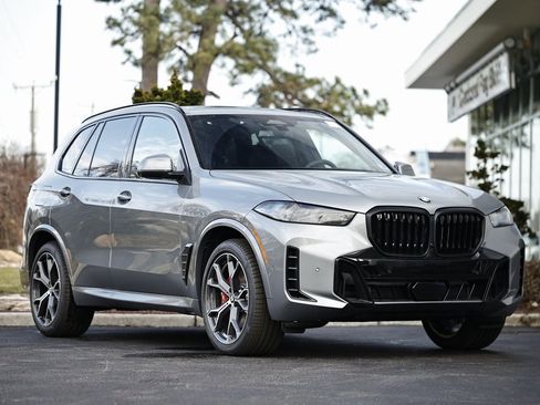 New 2026 BMW X5 xDrive40i w/ M Sport Package image 1