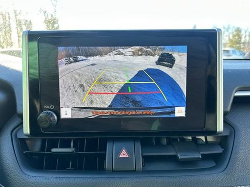 Certified 2024 Toyota RAV4 LE image 33