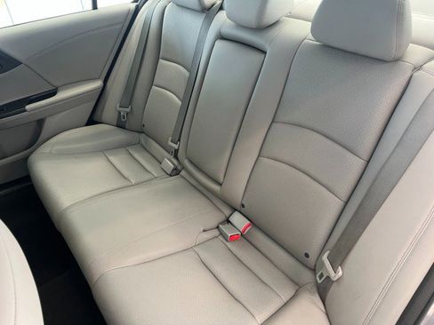 Used 2013 Honda Accord Touring image 34