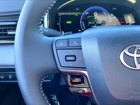 Used 2026 Toyota Camry SE image 20