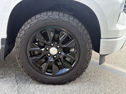 Used 2022 Chevrolet Silverado 1500 Custom AWD/4WD image 20