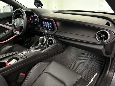 Certified 2023 Chevrolet Camaro SS RWD image 28