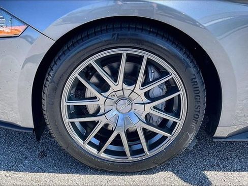 Used 2022 Ford Mustang GT RWD image 28