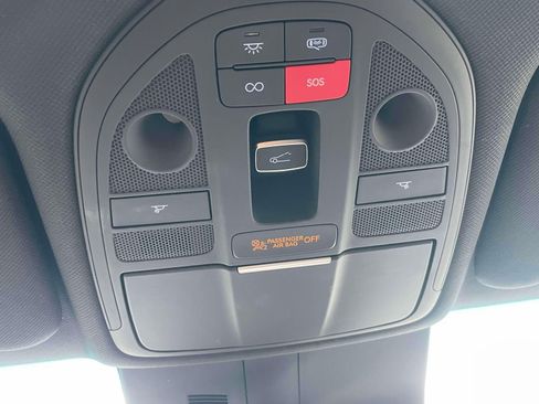 Used 2024 Genesis G70 3.3T Advanced image 32