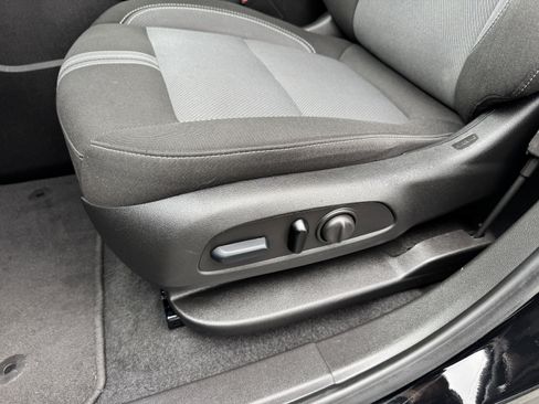 Used 2024 Chevrolet Blazer LT image 14