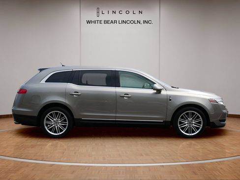 Used 2015 Lincoln MKT AWD w/ Equipment Group 201A image 4