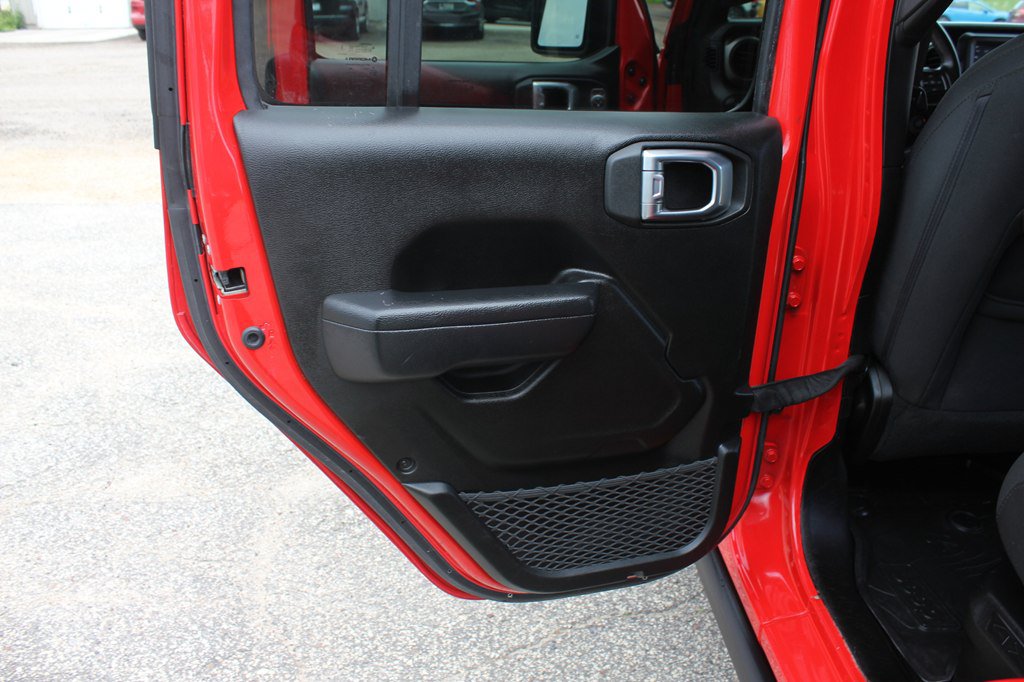 Used 2023 Jeep Wrangler Unlimited w/ Cold Weather Group AWD/4WD image 34