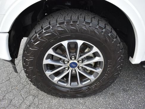 Used 2020 Ford F150 XLT w/ Equipment Group 302A Luxury AWD/4WD image 31