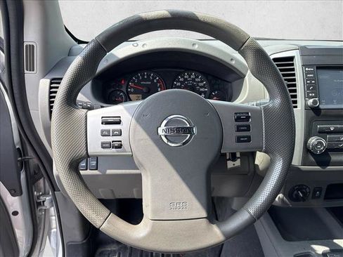 Used 2019 Nissan Frontier SV AWD/4WD image 17