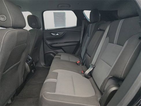 Used 2025 Chevrolet Blazer LT image 12