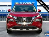 Used 2021 Nissan Rogue SV image 2