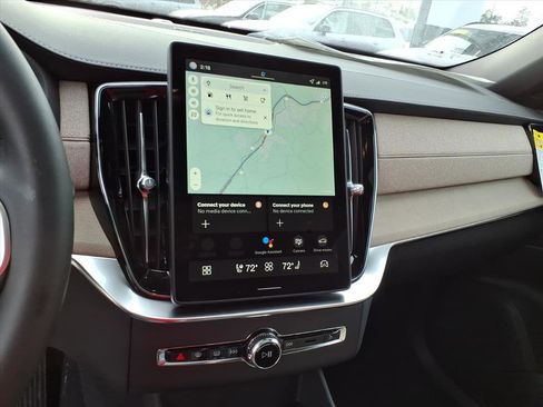 New 2026 Volvo XC90 B6 Plus w/ Protection Package Premier image 18