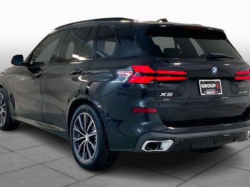 New 2026 BMW X5 xDrive50e w/ Executive Package image 3