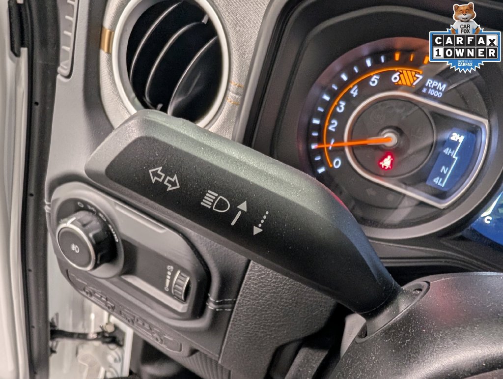 Used 2026 Jeep Wrangler Unlimited Sahara AWD/4WD image 22