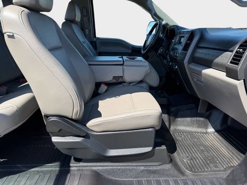 Used 2017 Ford F250 XL w/ Power Equipment Group image 11