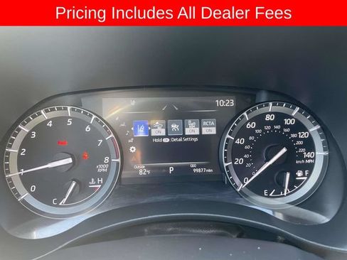 Used 2021 Toyota Highlander XLE AWD/4WD image 26