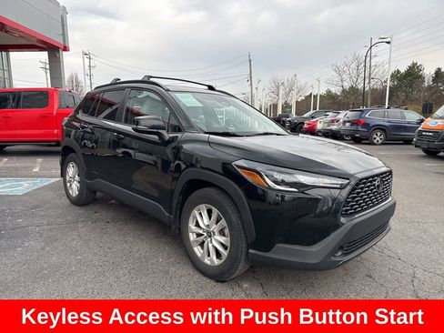 Used 2023 Toyota Corolla Cross LE w/ Moonroof Package image 10