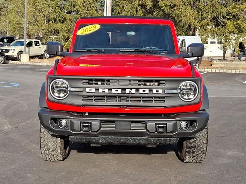 Used 2023 Ford Bronco Black Diamond image 2