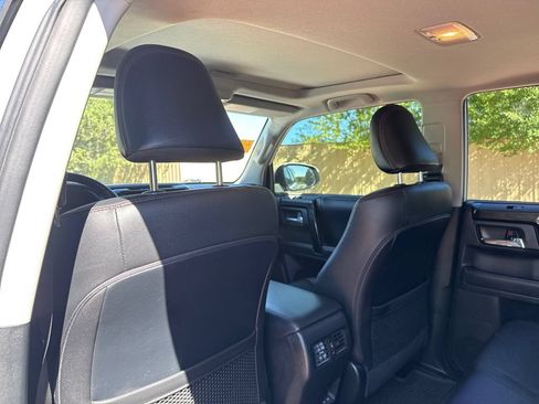 Used 2024 Toyota 4Runner TRD Off-Road Premium w/ Moonroof Package AWD/4WD image 24