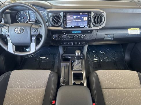 Used 2023 Toyota Tacoma TRD Sport w/ Advanced Technology Package AWD/4WD image 12