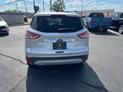 Used 2016 Ford Escape Titanium w/ Equipment Group 301A FWD image 4