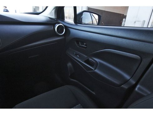 Used 2024 Nissan Versa S w/ Trunk Package image 14