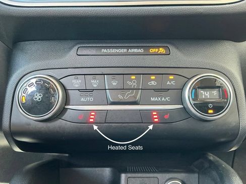 Used 2020 Ford Escape SE AWD/4WD image 16