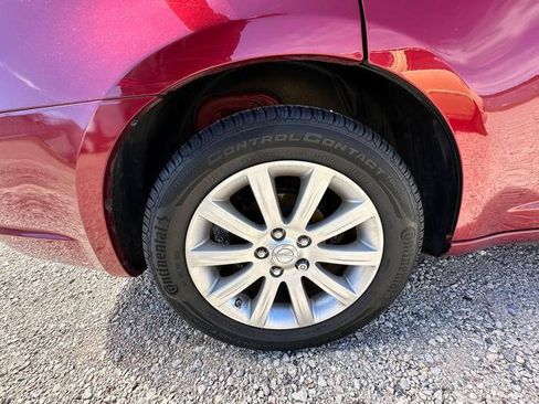 Used 2013 Chrysler 200 Touring FWD image 16