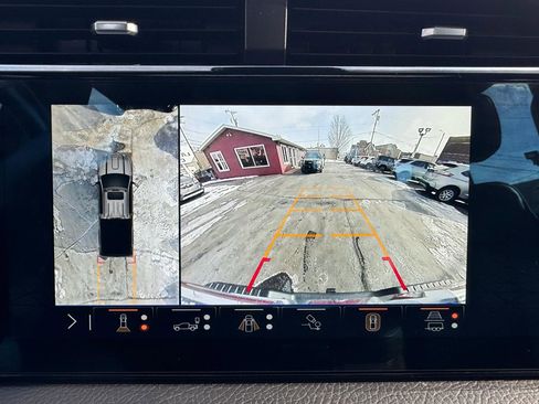 Used 2025 GMC Sierra 2500 Denali w/ Denali Reserve Package image 25