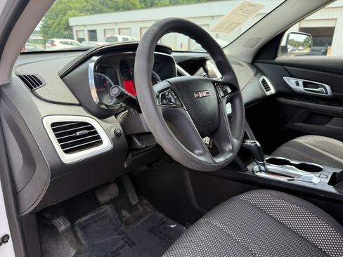 Used 2017 GMC Terrain SLE FWD image 17