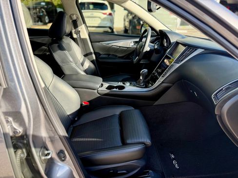 Used 2017 INFINITI Q50 Sport image 12