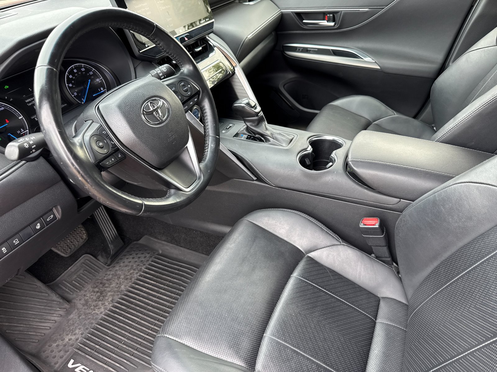 Used 2021 Toyota Venza Limited w/ Advanced Technology Package AWD/4WD image 9