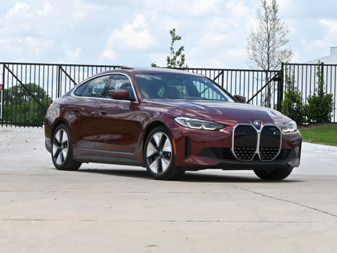 Certified 2023 BMW i4 eDrive35 w/ Premium Package RWD image 2