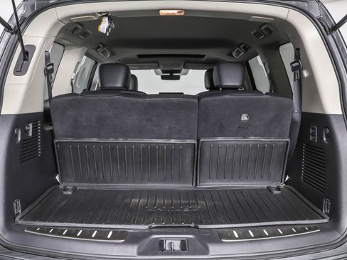 Used 2024 Nissan Armada Platinum w/ Captain's Chairs Package image 43