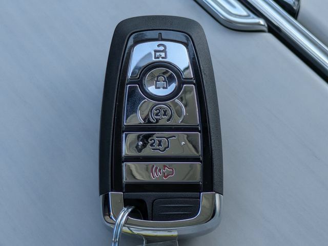 New 2027 Lincoln Navigator Premiere RWD image 29