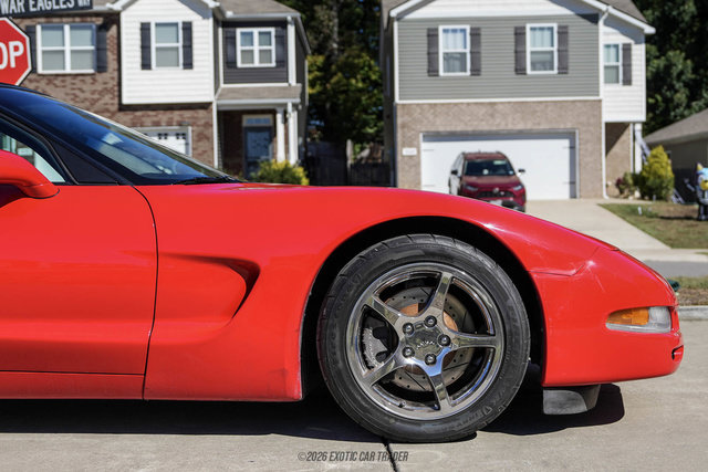 Used 1999 Chevrolet Corvette Convertible w/ Memory Pkg RWD image 10