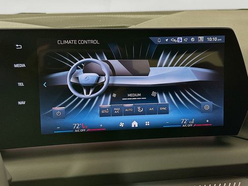 Used 2025 BMW 228i xDrive w/ Premium Package image 18