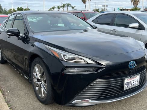 Certified 2022 Toyota Mirai w/ Advanced Technology Package RWD image 3