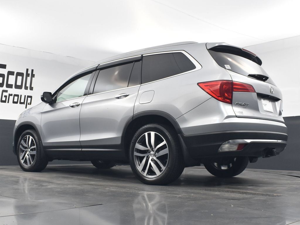 Used 2017 Honda Pilot Touring image 20