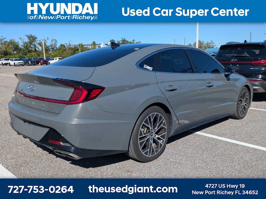 Certified 2022 Hyundai Sonata SEL Plus w/ Preferred Accessory Package FWD image 2