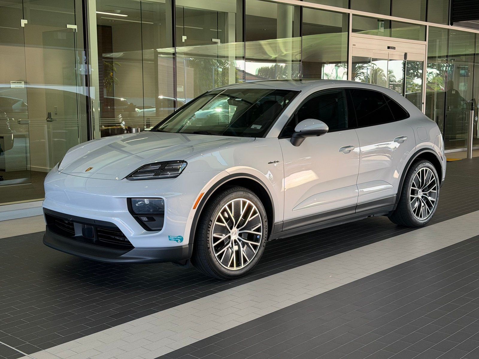 Used 2024 Porsche Macan 4 Electric AWD/4WD image 1