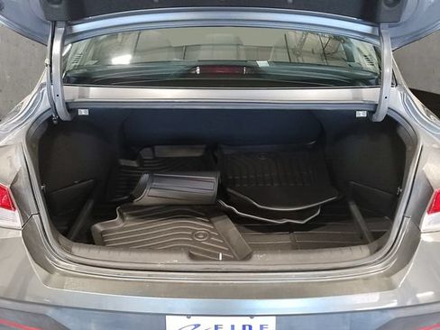 Used 2024 Hyundai Elantra SE FWD image 38
