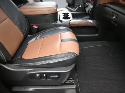 Used 2023 Chevrolet Silverado 3500 High Country w/ Z71 Off-Road Package image 25