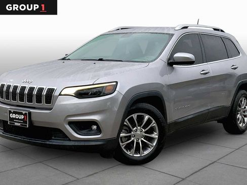 Used 2019 Jeep Cherokee Latitude Plus FWD image 1