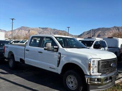 New 2026 Ford F250 XL w/ XL Chrome Package image 5