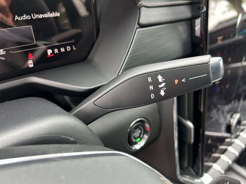 New 2026 GMC Acadia Elevation w/ Elevation Premium Package image 18