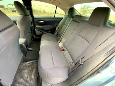 Used 2020 Toyota Corolla LE image 23