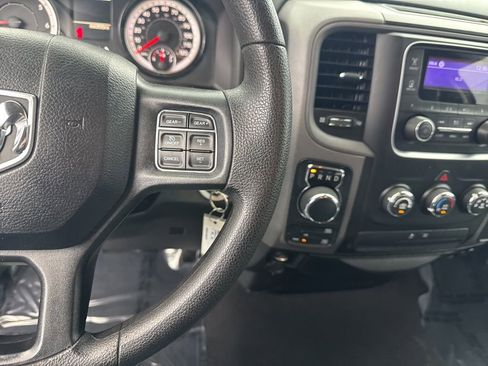 Used 2017 RAM 1500 ST w/ SXT Appearance Group AWD/4WD image 28