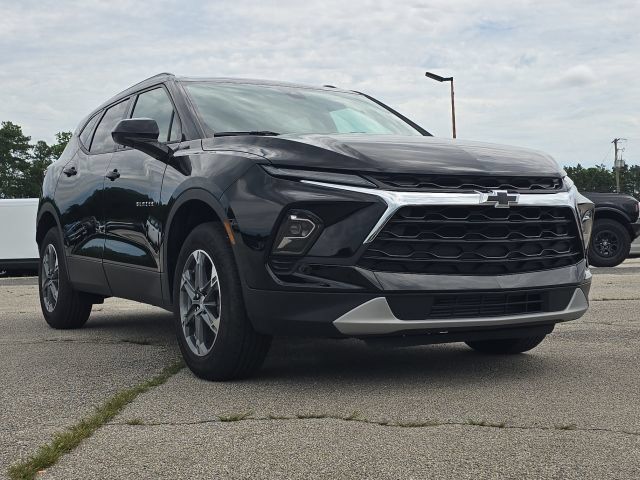 Used 2024 Chevrolet Blazer LT w/ Convenience Package FWD image 7