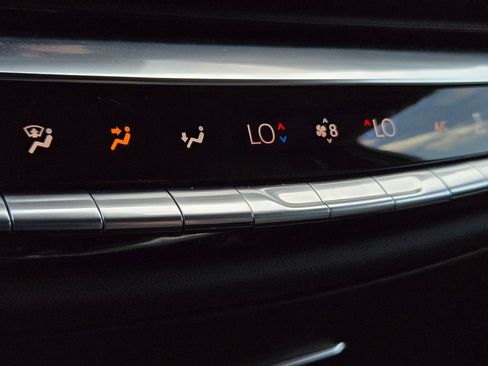 Certified 2025 Cadillac Lyriq Luxury w/ LPO, Floor Liner Package image 22